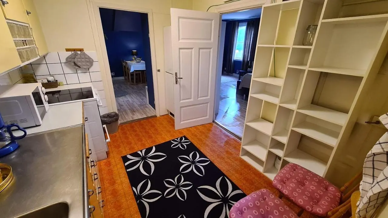 Own Apartment In Village School From 1886 With Private Entrance كْريخانستاد