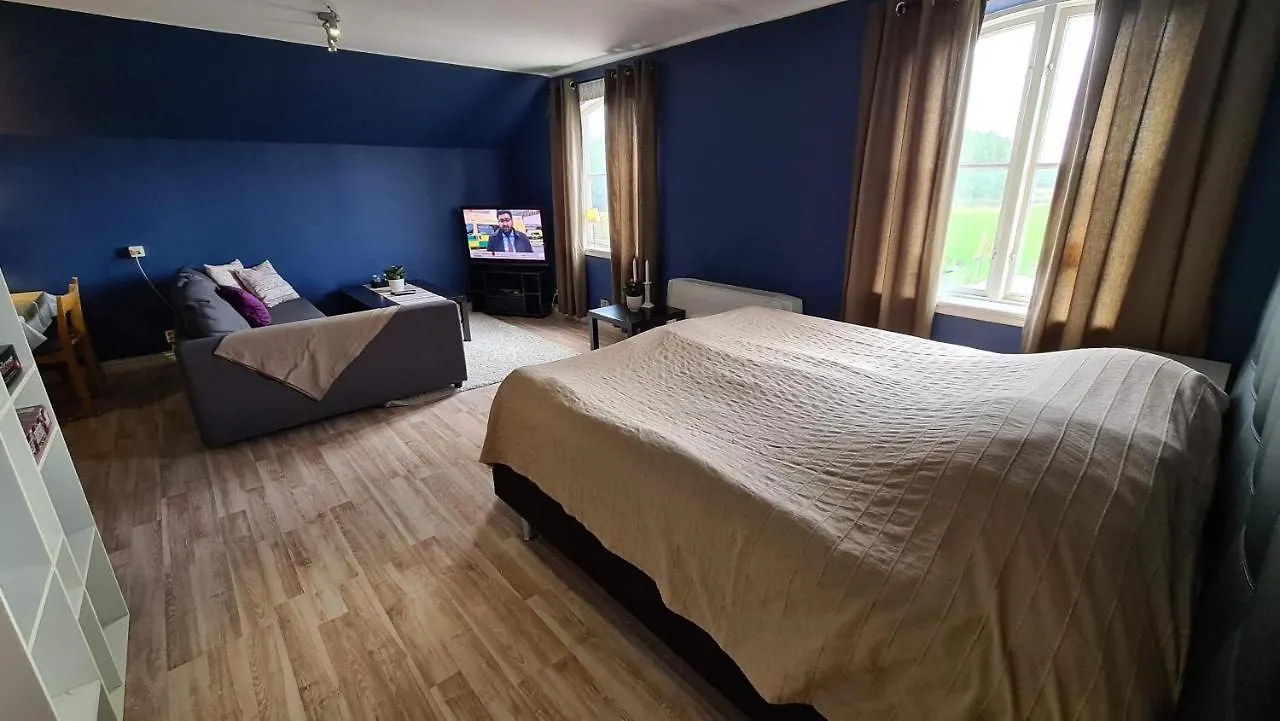 Own Apartment In Village School From 1886 With Private Entrance كْريخانستاد السويد